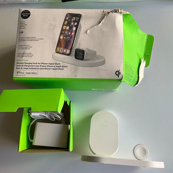 Belkin BOOST↑UP™ Wireless Charging Dock for iPhone + Apple Watch + USB-A port - Picture 1 of 8